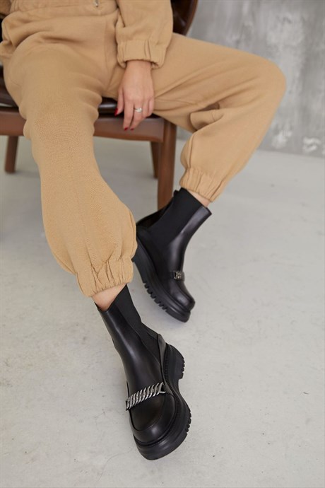 Malibu Women's Black Leather Boots